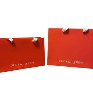 God Save Queens Red Signature Gift Bags (2)